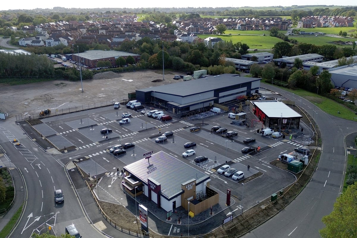 Waterloo Park in Waterlooville nears completion as Costa becomes first store to open