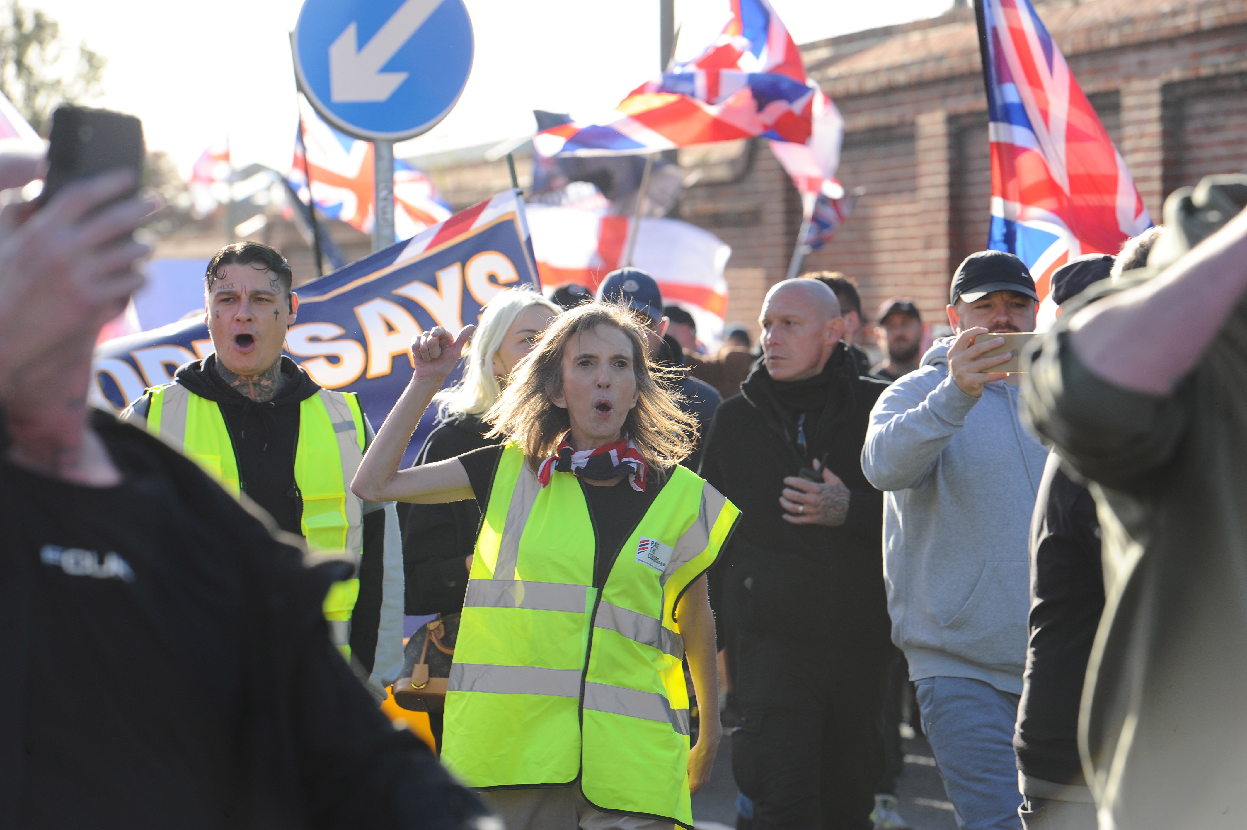 Gosport protests: 43 pictures as anti-migrant and anti-racism groups protest in Gosport