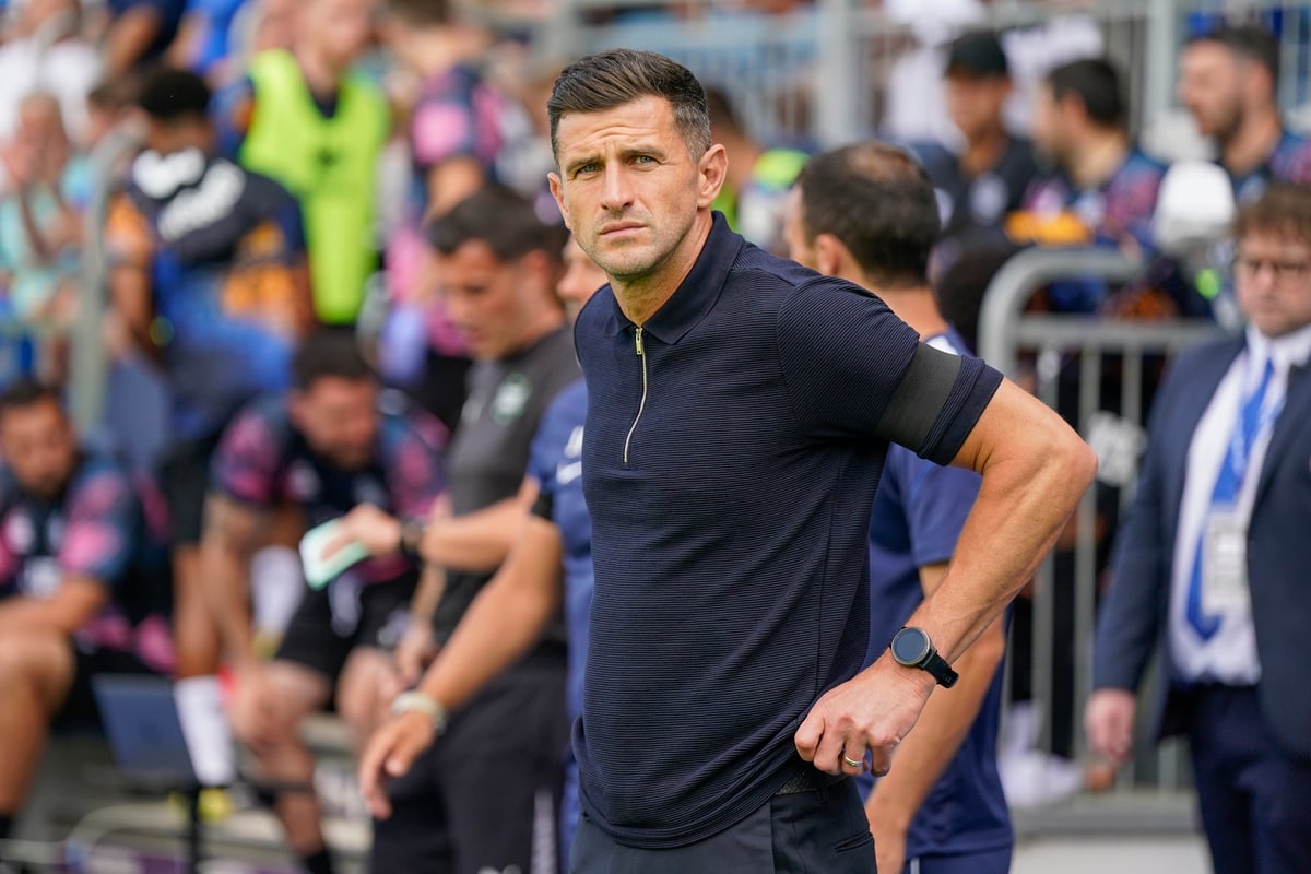 Portsmouth boss reveals secret to his side turning around Championship season