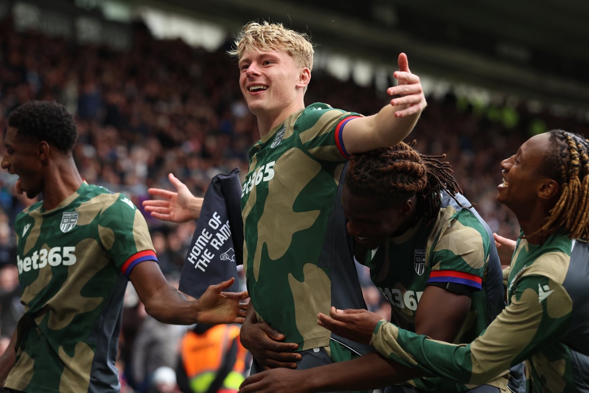 Stoke City boss lauds ‘brilliant’ former Portsmouth and Rangers target after £2m summer capture
