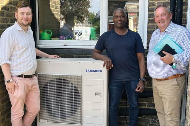 Peter Swallow MP, talks to residents who have benefited from the funded home heating and energy upgrades managed and installed by Aura Retrofit under the Warm Homes Plan.