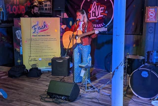 Stacy Gable in her acoustic set
