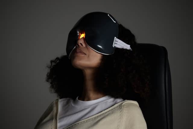 The eye-light mask to treat Dry AMD at Optegra Eye Hospital Hampshire
