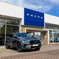 Family-run car retailer acquires Hampshire branches