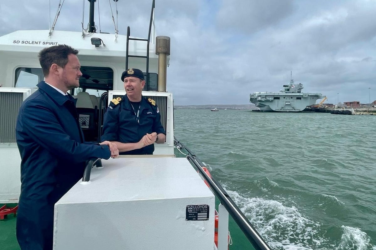 Government continues Royal Navy support with pledge to back British shipbuilding