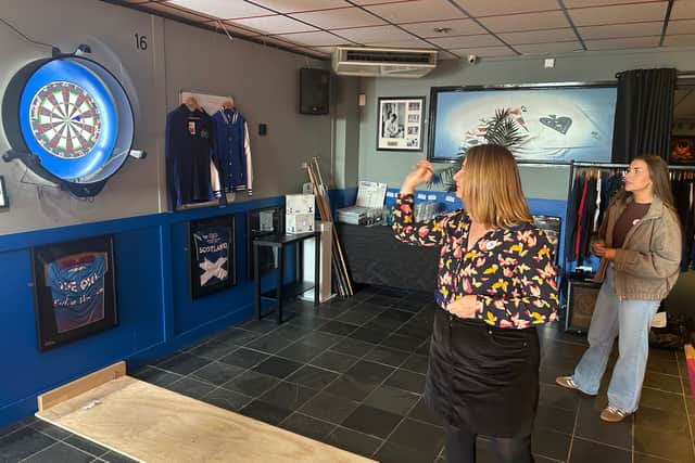 Local Leanne warming up ready for the tournament 