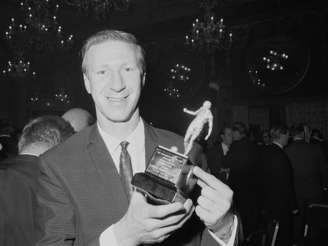 Charlton holding the award for 'Footballer of the Year', UK on May 19, 1967. Photo by Powell/Daily Express/Hulton Archive/Getty Images.