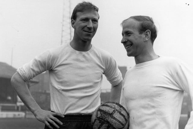 Charlton with his brother Bobby Charlton, right, of Manchester United, in April 1965. Photo by Central Press/Getty Images.