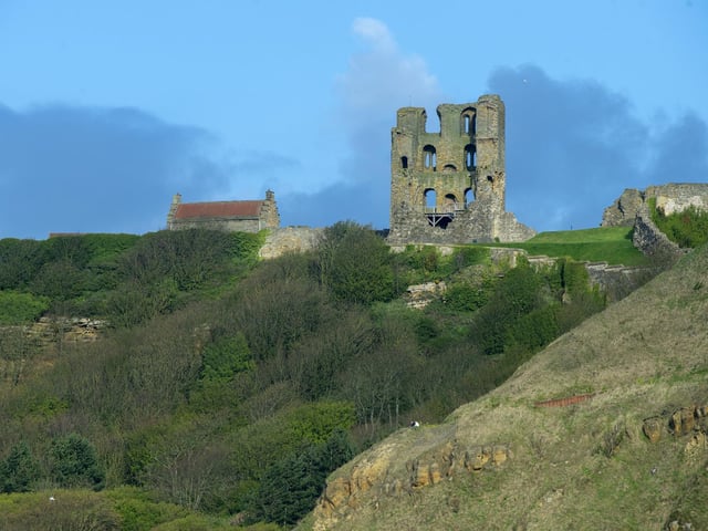 Some more high ground here to get the best of the coastal views. The paths around the headland give a glimpse into Scarborough's historic past with sights of the Castle.