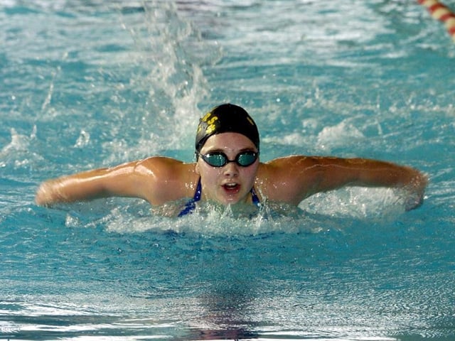 Kingfishers Swimming Club gala in 2007, with Rebecca Colling (Filey) during her butterfly heat.