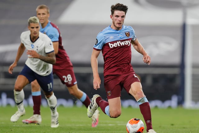 Chelsea want to sign West Ham United midfielder Declan Rice with Blues boss Frank Lampard planning to use the 45m-rated England international as a centre-back. (Sun on Sunday)