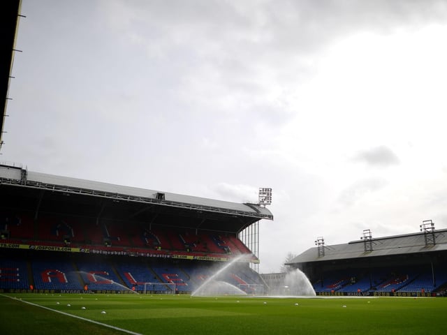 Former Leeds United striker Noel Whelan believes highly-rated Crystal Palace teenager Jadan Raymond would be making a huge step up if he joins the Whites summer. Its not like he would be going to a small club, he would be going to a big big club (if he moved to Leeds).  (Football Insider)