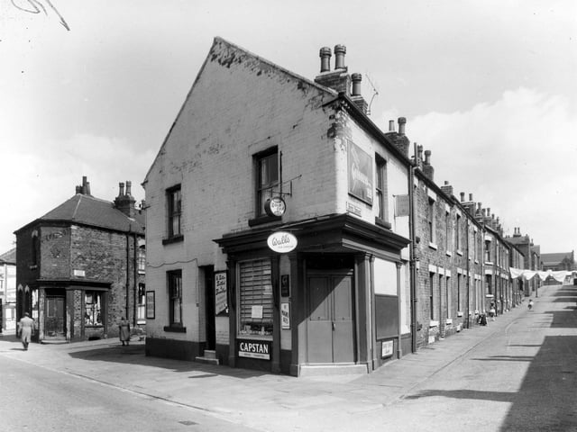 Accommodation Road in May 1960. Nippet Terrace is on the right, a congregational chapel can just be seen, which was off Shakespeare Street.