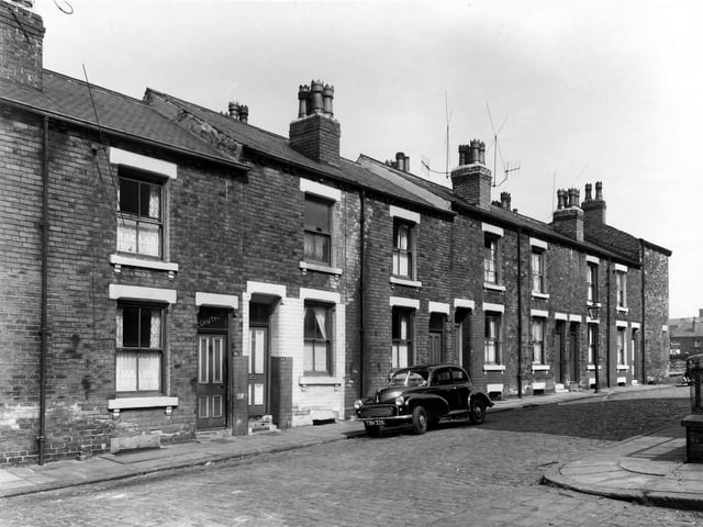 This is Perth Street looking towards Burns Street in May 1960.