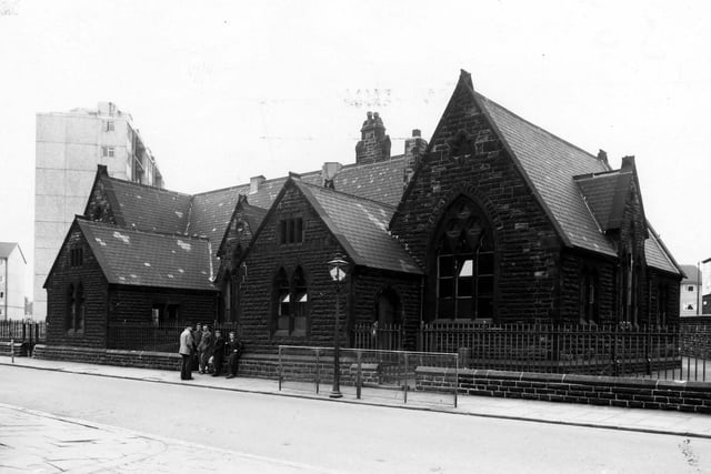 May 1960. St Stephens School, this is the side which was on Accommodation Road. The other side faced onto Nippet Lane, this was the junction where the two roads joined.