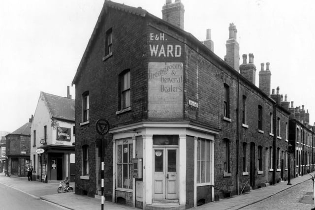 June 1960. Accommodation Road is on the left, Nippet Terrace has an off-licence shop on the corner.
