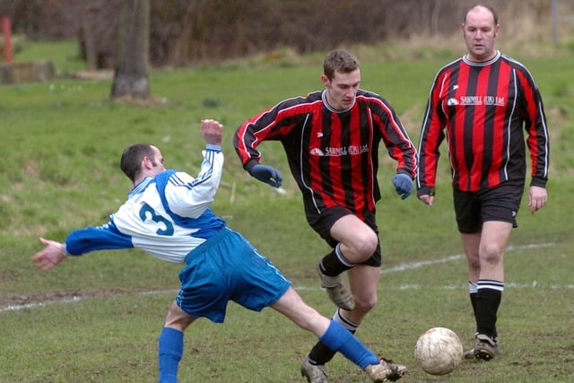 Stanley Arms v Lupset,  League Cup. Jonathan Knee, of Stanley Arms beats Kevin Bawden of Lupset.