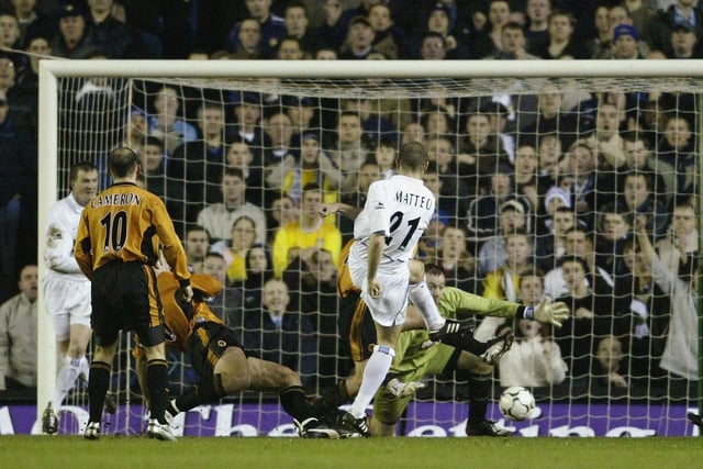 Dominic Matteo scores Leeds United's second goal.
