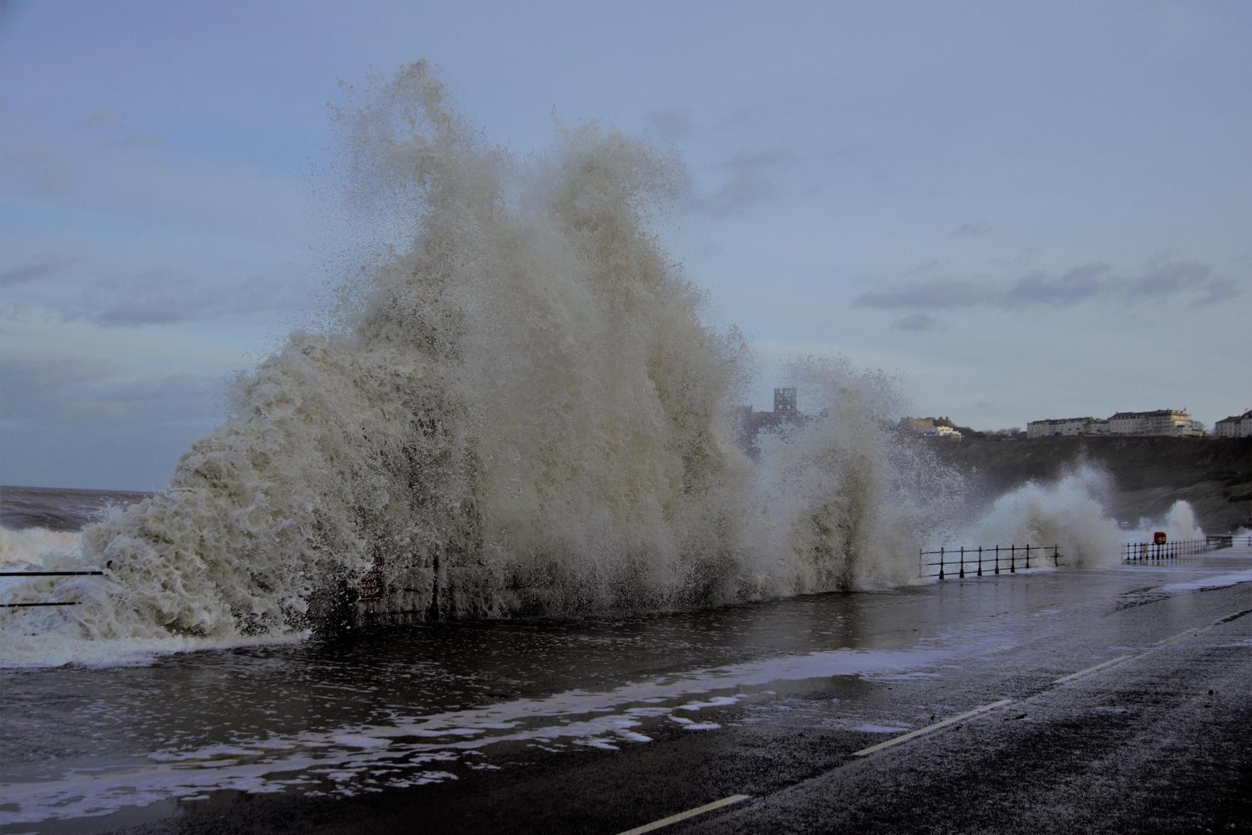 High waves in North Bay