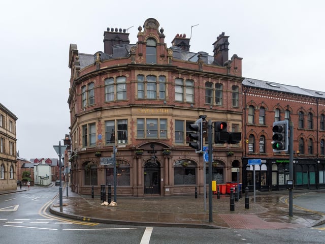 Malcolm Ratcliffe said: "HUNSLET, because it's got real honest people" and received a heartfelt response. Malcolm Ratcliffe said: "I will second that love....Hunslet born & bred", while Peter Kitson added: "Malcolm Ratcliffe my dear old dad - is long gone - had a factory in Pepper Road in Hunslet K & F Treatments ! Used to go in with him in the Holidays - proper Leeds!"