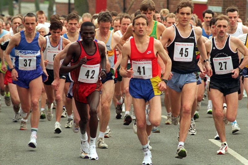 The start of the Wakefield 10k in April 1997.