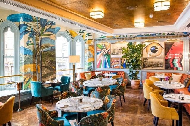 Does your dad like a bit of fine dining? The Ivy in Leeds Victoria Quarter have a number of tables left for walk-ins this Father's Day. Enjoy exquisite interior, food, drinks and atmosphere.