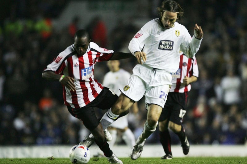 Shaun Derry goes toe to toe with Sheffield United's Steven Kabba during the Championship clash at Elland Road in October 2005.