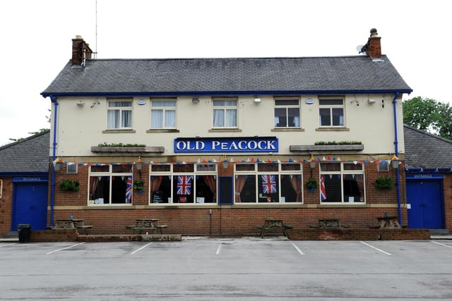 With a long history of welcoming Leeds United fans, the Old Peacock is the ultimate place to grab a pint on matchday. This historic pub predates Elland Road, and you can see the Whites’ stadium from the Old Peacock’s front door. Run by Ossett Brewery, the Peacock has Ossett’s ALAW lager on tap - brewed to celebrate the return of fans to Elland Road following a season of play behind closed doors - and they’ve recently introduced a delicious Thai matchday menu. It’s open from 12 noon on Saturdays.