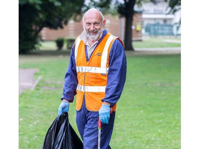 Litter-picking - William Seager