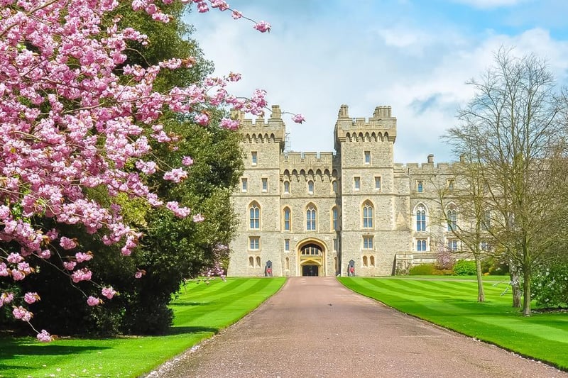 With more than 1,000 years of architectural history to discover, Windsor Castle is a royal residence at Windsor in Berkshire. The Queen herself regularly spends time here as it is her official residence and the largest occupied castle in the world.