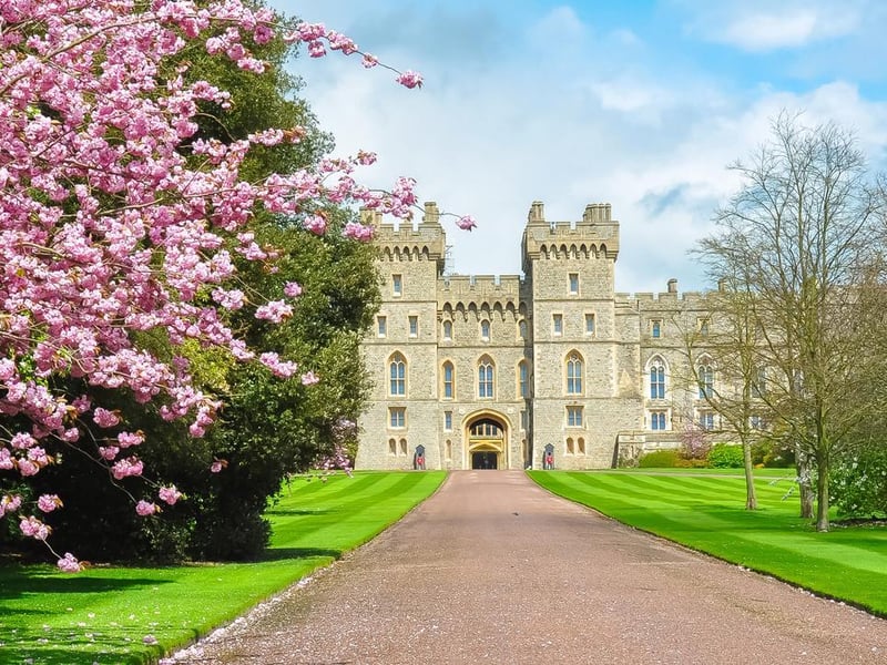 With more than 1,000 years of architectural history to discover, Windsor Castle is a royal residence at Windsor in Berkshire. The Queen herself regularly spends time here as it is her official residence and the largest occupied castle in the world.
