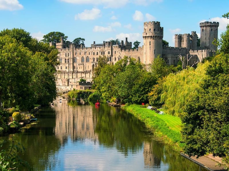 This medieval castle was originally built by William the Conqueror during 1068. It was originally a wooden motte-and-bailey castle, which was rebuilt in the 12th century.