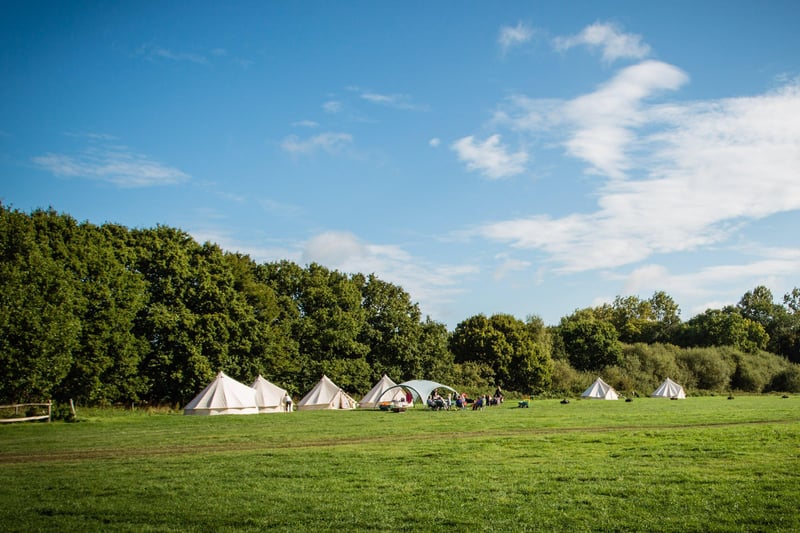 A camping and glamping site, offering pitches for personal tents and the option to rent 5m bell tents, there is modern wash facilities, campfires and onsite coffee and camping essentials shops. On the doorstep of the Seven Sisters Country Park.