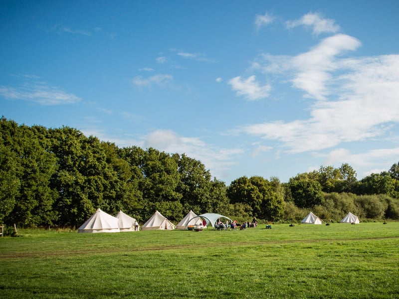 A camping and glamping site, offering pitches for personal tents and the option to rent 5m bell tents, there is modern wash facilities, campfires and onsite coffee and camping essentials shops. On the doorstep of the Seven Sisters Country Park.