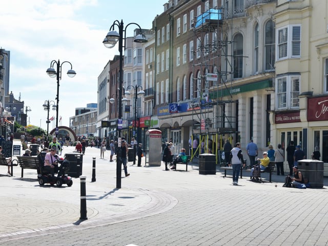 Hastings town centre 15/6/20 SUS-200615-122059001