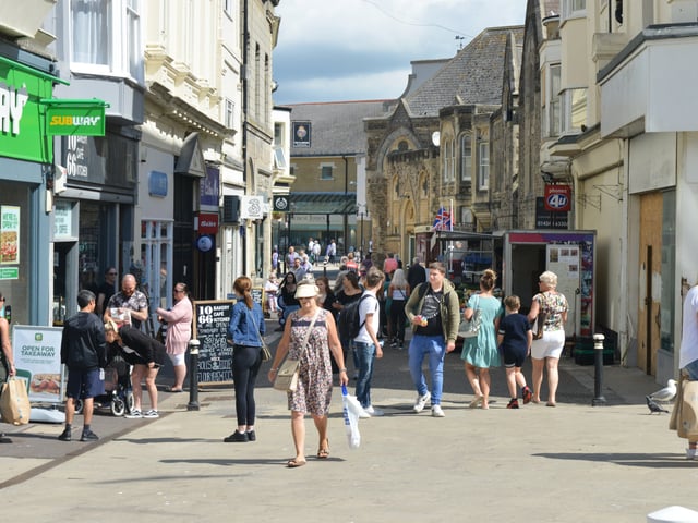 Hastings town centre 15/6/20 SUS-200615-122208001