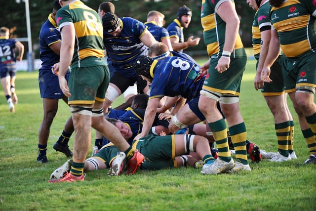 Action from Worthing' Raiders' 34-32 National two south win over Barnes at Roundstone Lane / Picture: Stephen Goodger