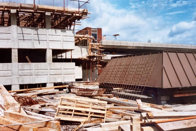 Work underway at Swan Walk in 1989