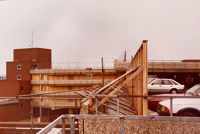 The major development linked the shopping centre to the car park which had been built in the 1970s
