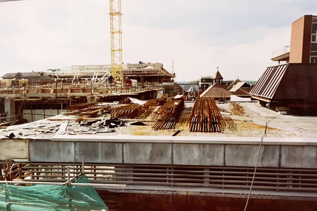 Construction work underway at Swan Walk in 1989