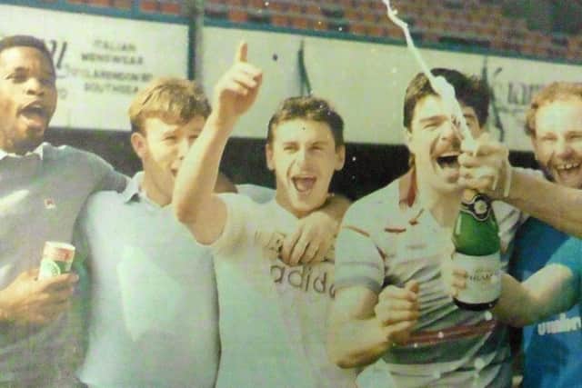 Mick Kennedy (centre)