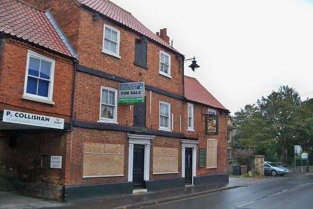 The Waggon and Horses in Eastgate, Sleaford. Now flats. EMN-220120-121202001