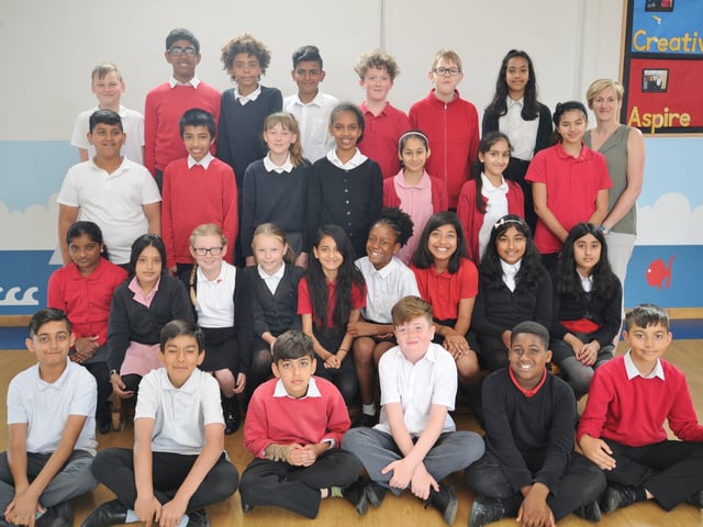 Longthorpe primary school year 6 leavers Y617 EMN-171206-171949009
