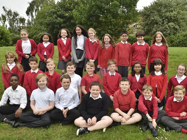 Middleton primary school year 6 classes (2)  Y618 EMN-180717-155849009