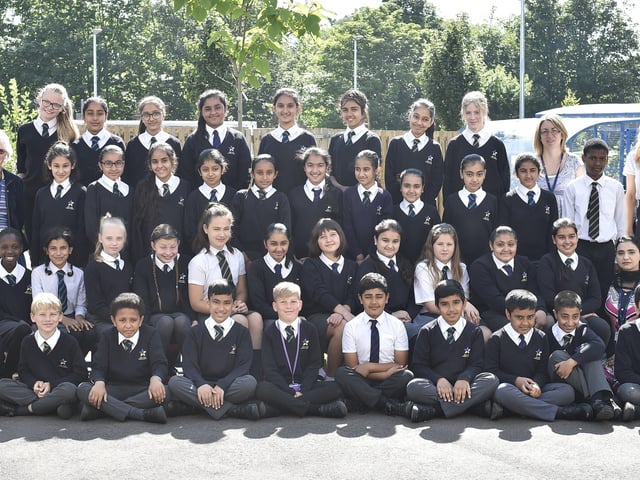 West Town Academy year 6 pupils. Y618 EMN-180717-155948009