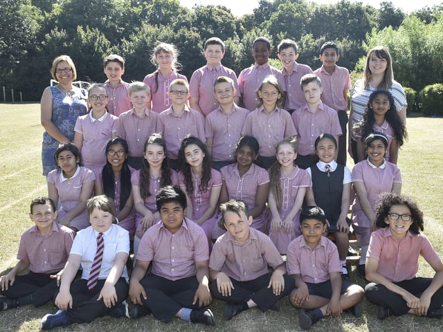 Sacred Heart RC Primary school year 6 Y618 EMN-180627-183538009