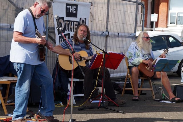 The Other Band playing a free concert on Bexhill seafront in aid of Warming Up The Homeless. Photo by Derek Canty SUS-210927-070808001