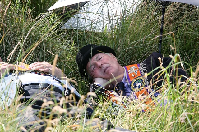 The Rossnowlagh Twelfth Parade - 7-7-07
Rossnowlagh Twelfth brethern taking forty winks in the Rossnowlagh field