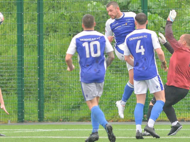 Denmead (blue) v Moneyfields. Picture by Martyn White
