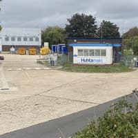 Gosport company under investigation after 'beautiful' woman killed by lorry is 'deeply saddened'